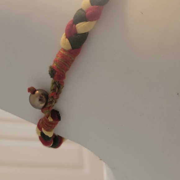 Hand Made silk threads and recycled t-shirt necklace red with colorful tassels - Picture 6 of 9